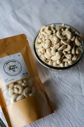 Ajji's Magic 100% Natural Cashew/ Kaju/ Jeedipappu W210 Bold Ajji's Magic 100% Natural Cashew/ Kaju/ Jeedipappu W210 Bold