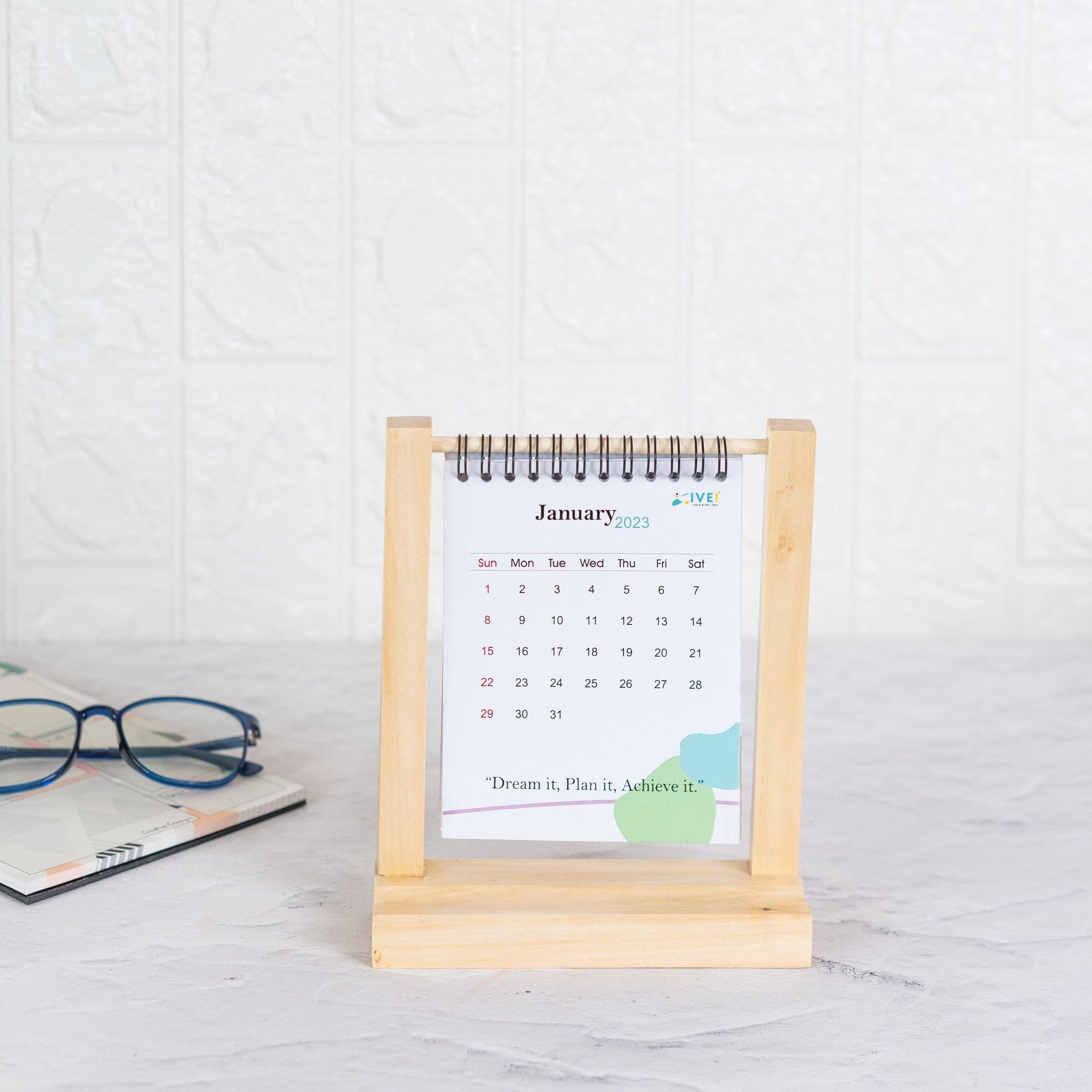 IVEI Vertical Flip Calendar for Your Desk