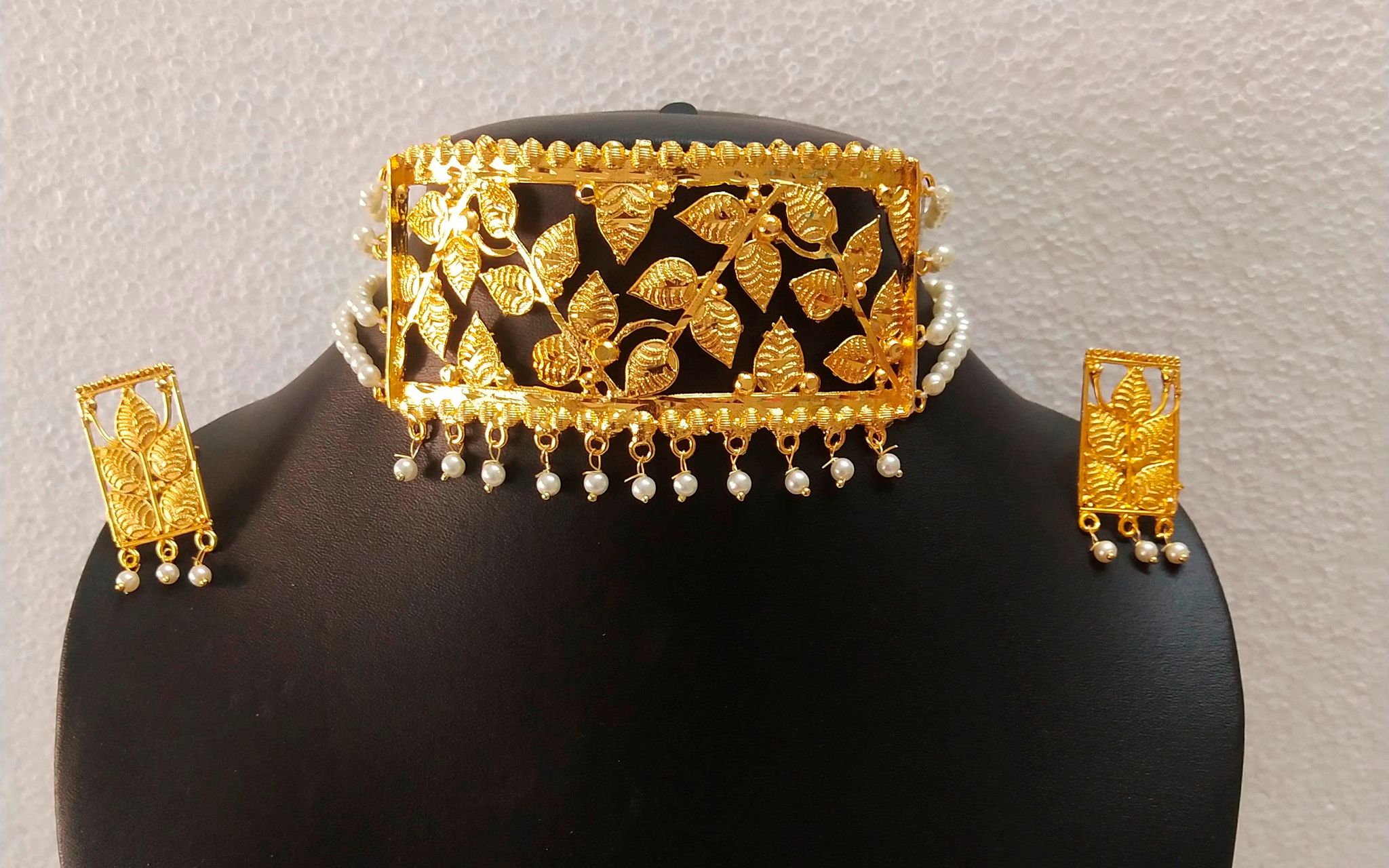 Purabi Brass Gold-plated Choker Necklace with Matching Earrings Jewellery Set