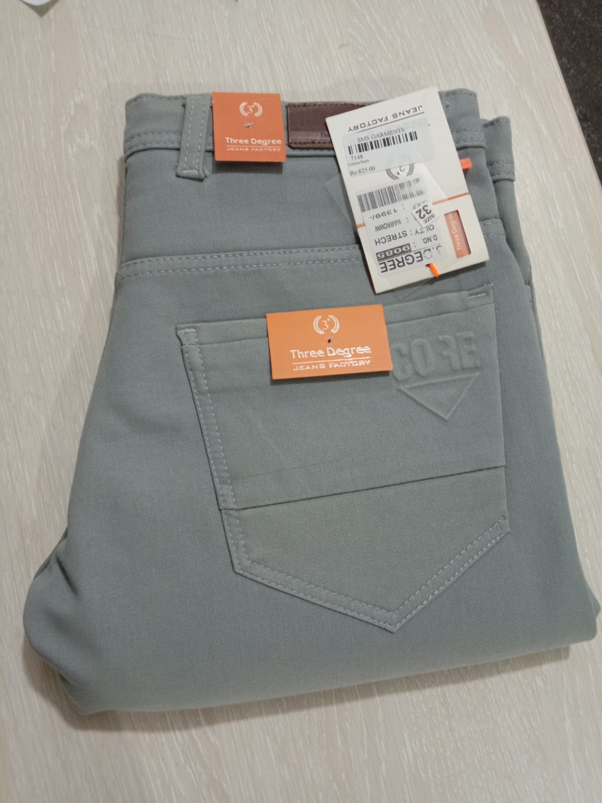 Men Slim Mid Rise Green Jeans