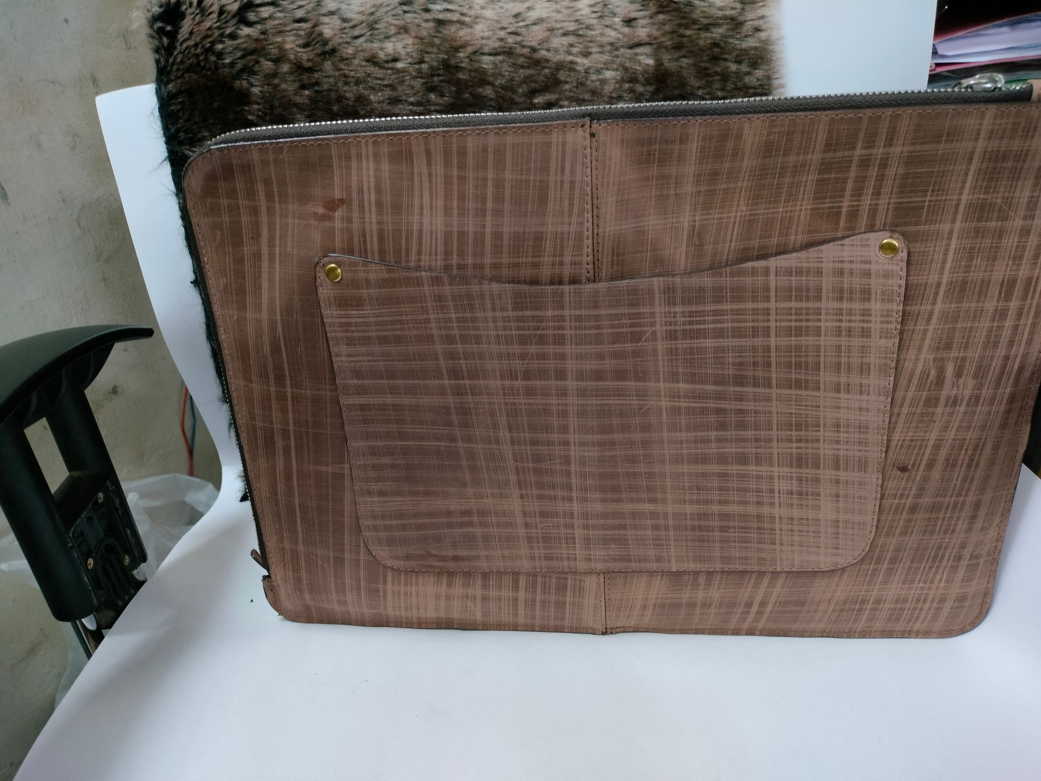 LAPTOP SLEEVE - LEATHER