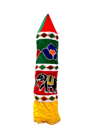 POOMPUHAR Handmade Cotton Applique Thombai (24 cm x 24 cm x 91 cm) POOMPUHAR Handmade Cotton Applique Thombai (24 cm x 24 cm x 91 cm)