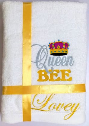 TurtleLittle, 100% Cotton, Queen Bee Personalised Adult White Bath Towel, 600 GSM (Set of 1, White) TurtleLittle, 100% Cotton, Queen Bee Personalised Adult White Bath Towel, 600 GSM (Set of 1, White)