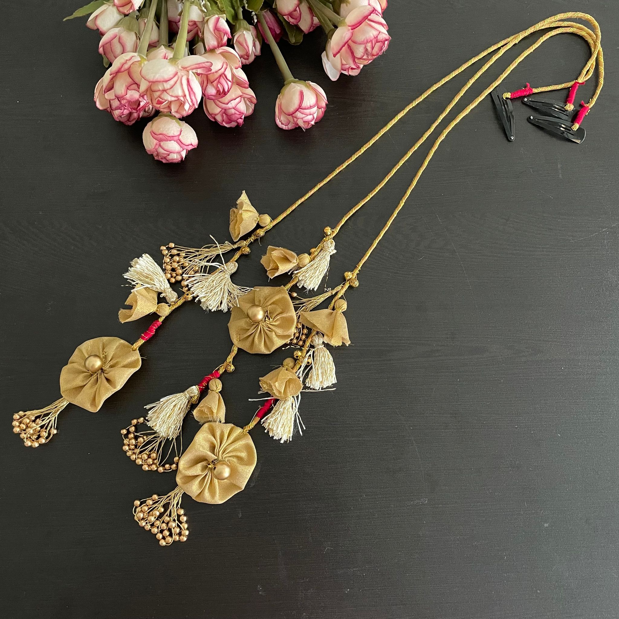 Boho golden floral hair parandi