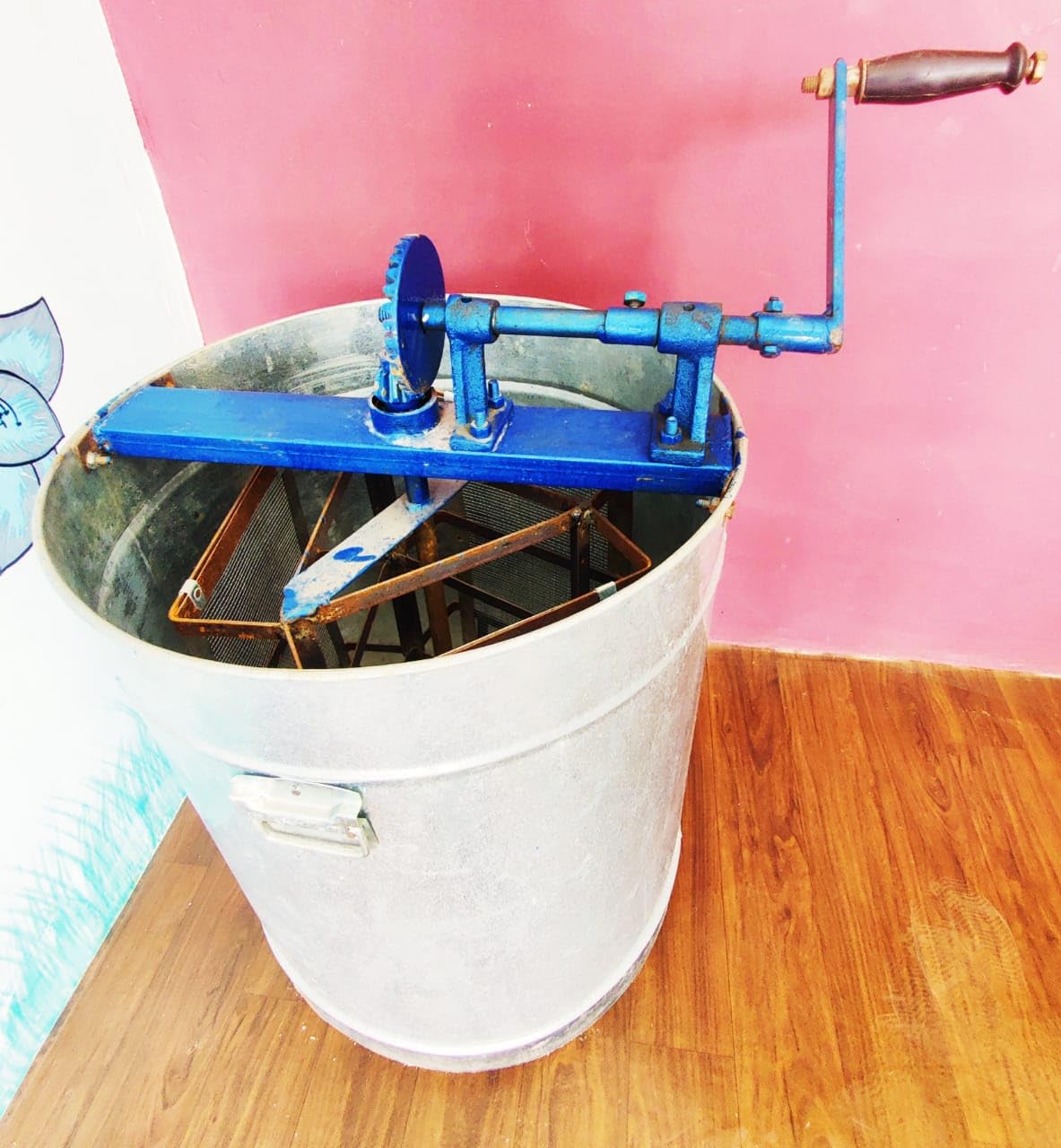 BeeReady 3 Frames Honey Extractor Suitable for (Apis cerana Indica) GI Beekeeping Box Frames