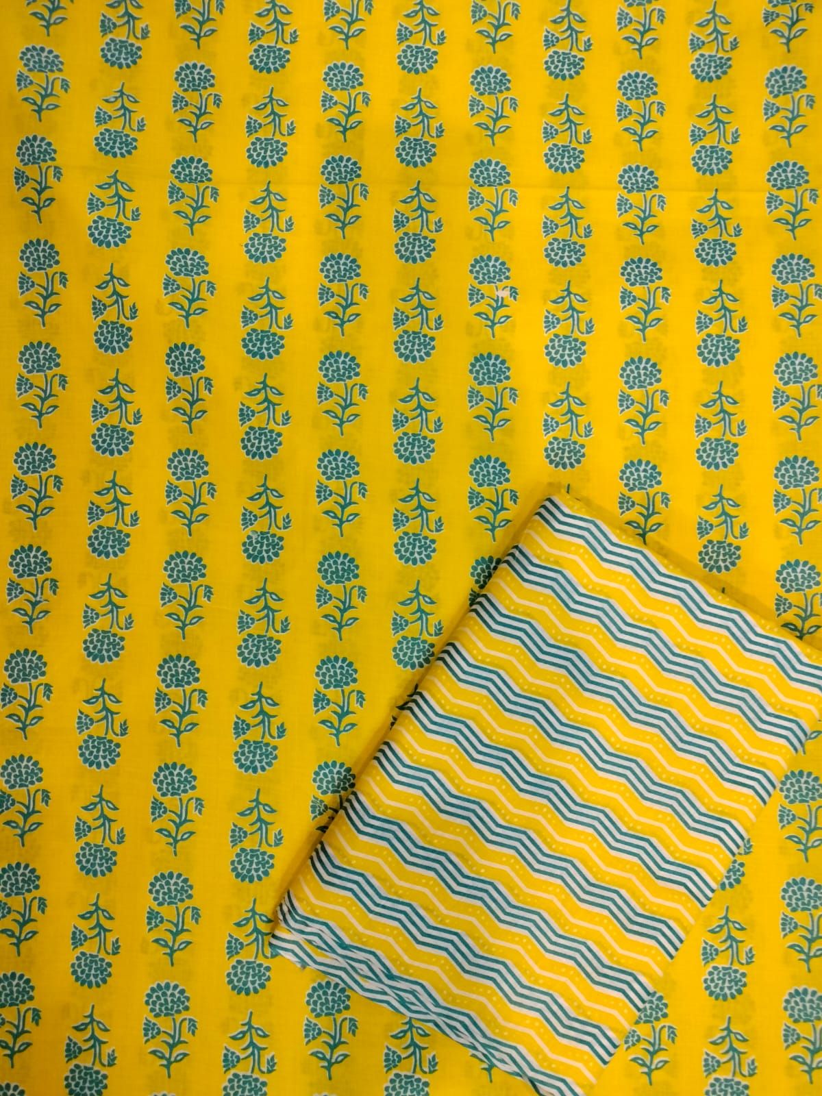 YELLOW AND BLUE RUNNIG MATERIAL