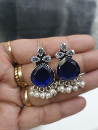 German Silver Beautiful Stone Earrings German Silver Beautiful Stone Earrings