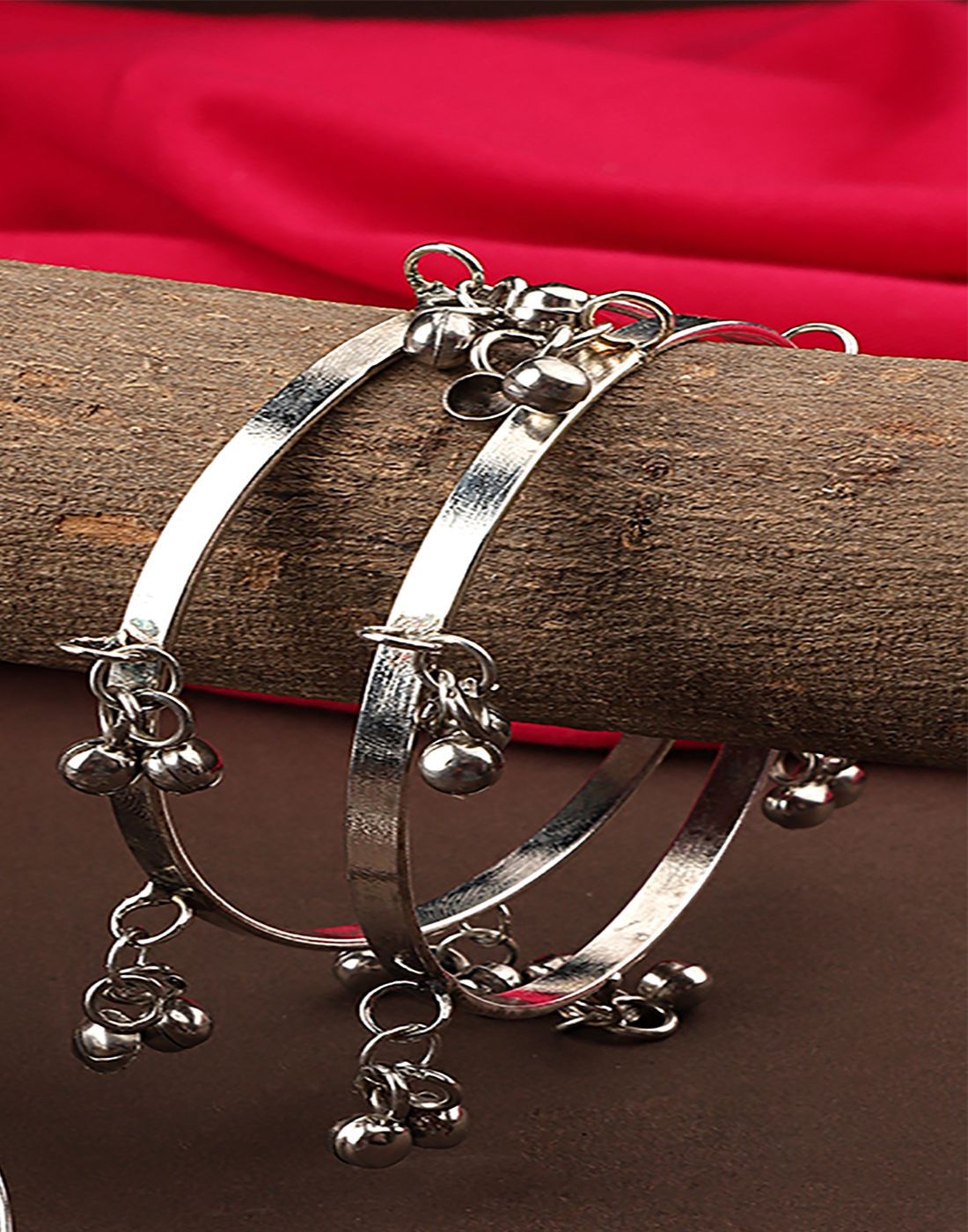 Cardinal Oxidized Silver Color Necklace Set Size 2.6
