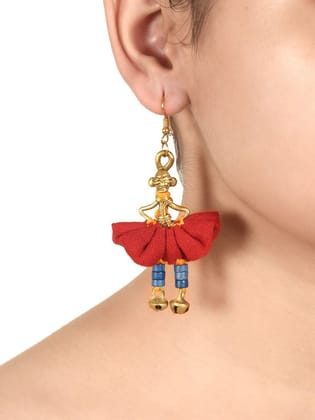 Dokra Queen Handcrafted Earrings (1TMTEARCG01198) Dokra Queen Handcrafted Earrings (1TMTEARCG01198)