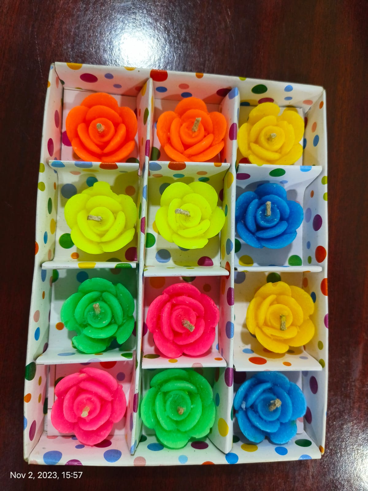 Small Floating Flower Candle