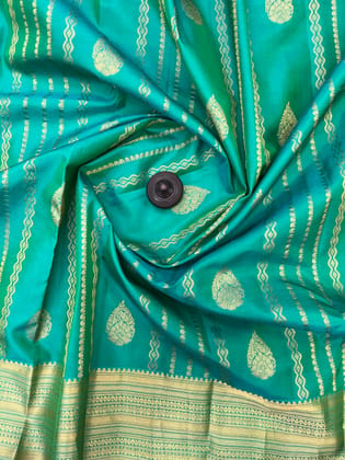 Green Color Zari Woven Pure Kanjivaram Silk Saree
