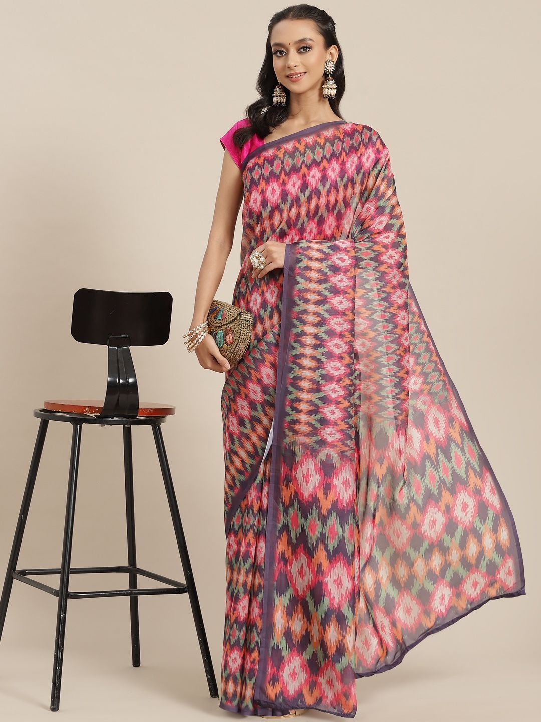 Women's Digital Printed Colorblock Saree With Unstitched Blouse Piece