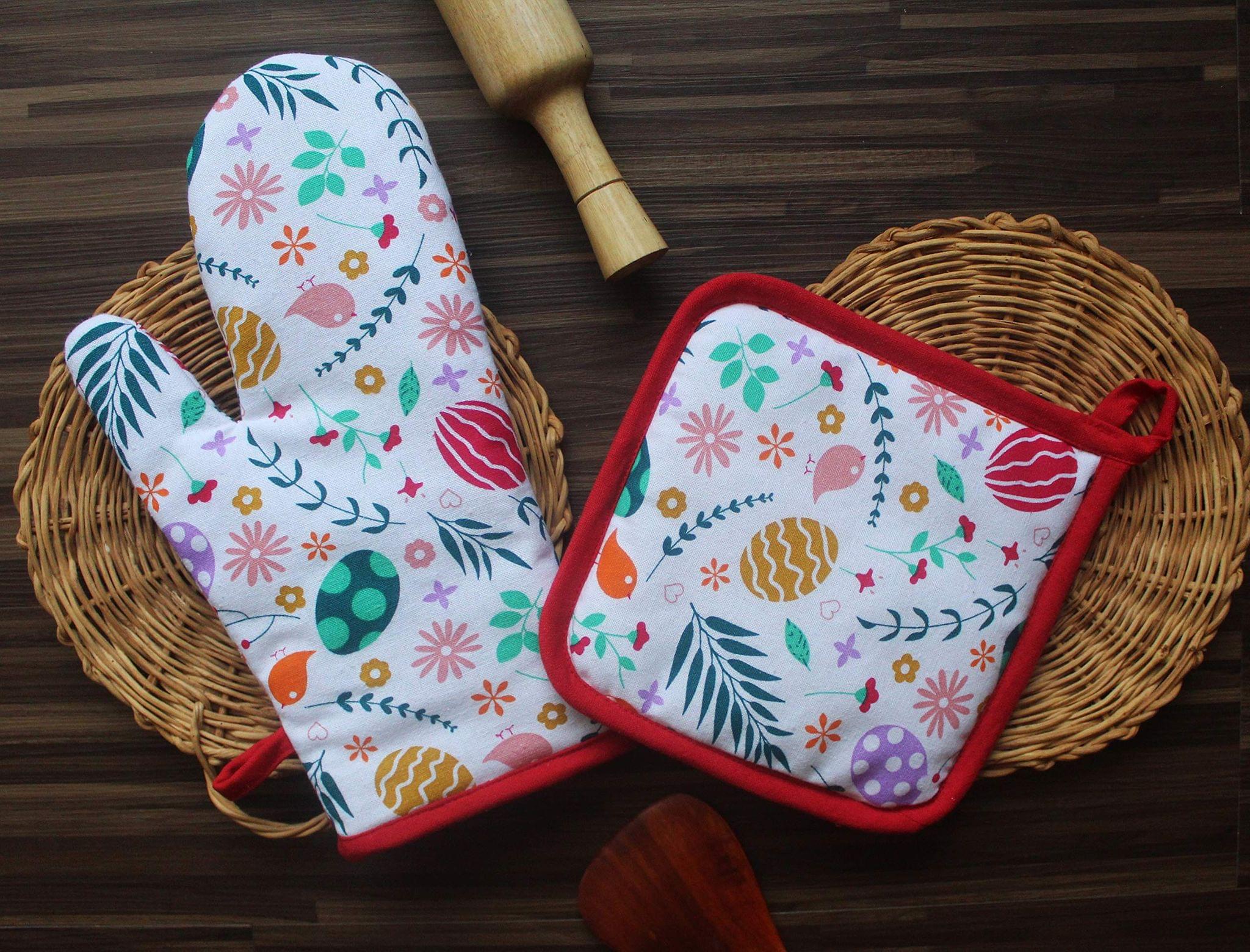 Airwill ? Cotton Designer Pattern Heat Resistant Kitchen Linens (1 Oven Mitt & 1 Pot Holder) (Red,Green)
