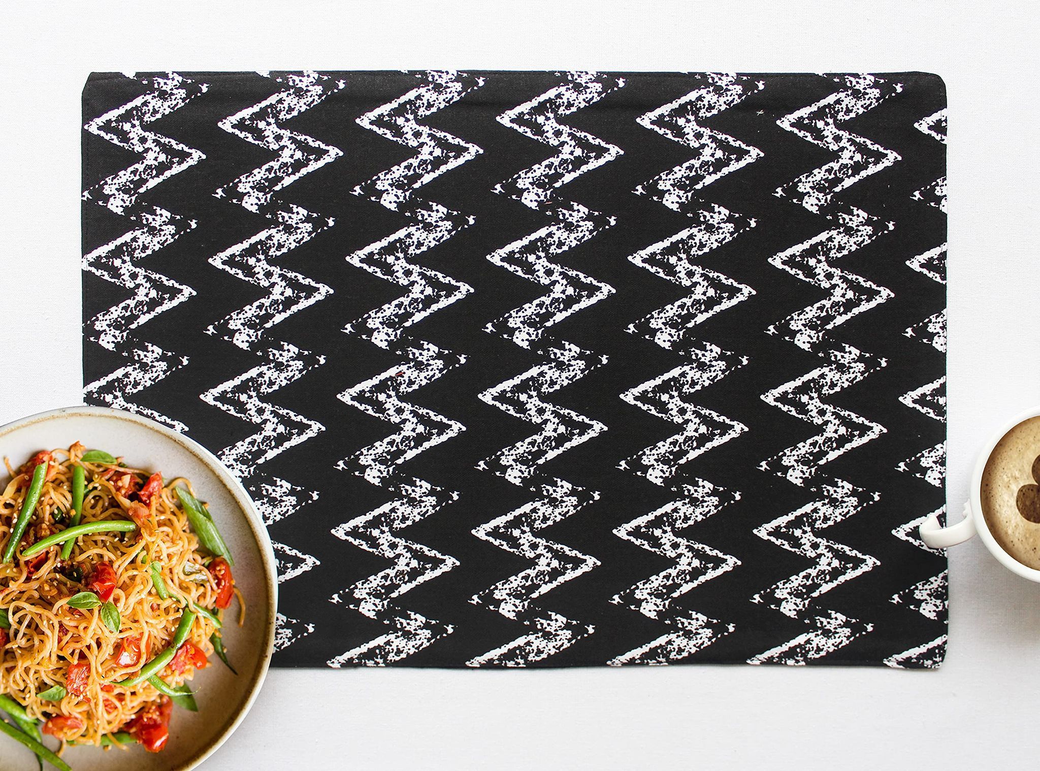Airwill, Cotton Geometric Pattern Dining Table Placemats, 33x48cms (Black) - Pack of 4 pcs