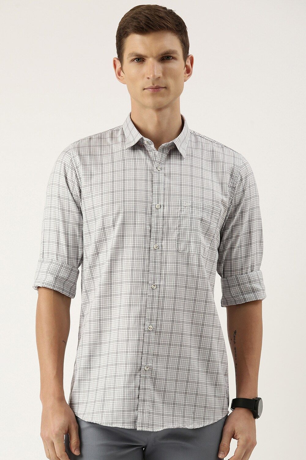 Men Grey Slim Fit Check Full Sleeves Casual Shirt