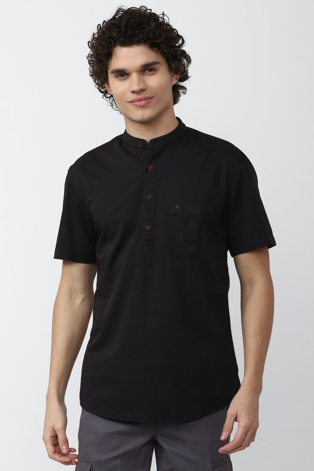 Men Black Slim Fit Solid Half Sleeves Casual Shirt