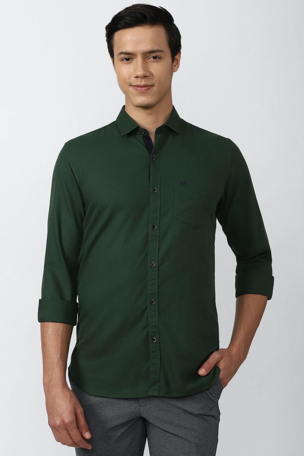 Men Green Slim Fit Solid Full Sleeves Casual Shirt