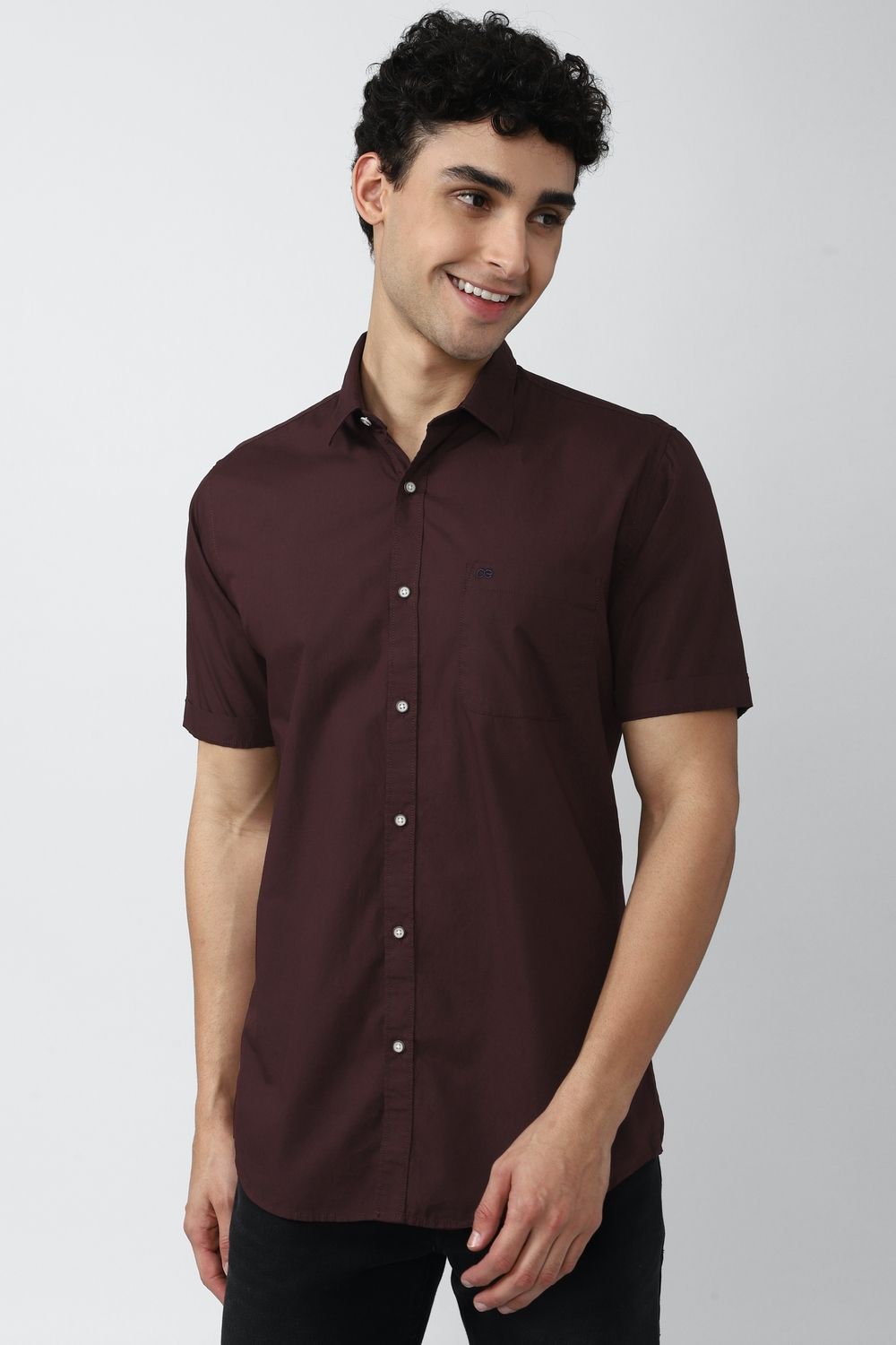 Men Brown Slim Fit Solid Half Sleeves Casual Shirt