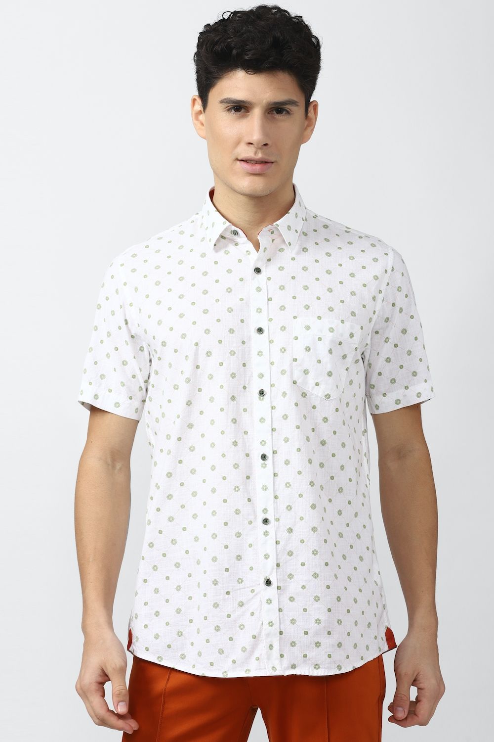 Men White Slim Fit Print Half Sleeves Casual Shirt