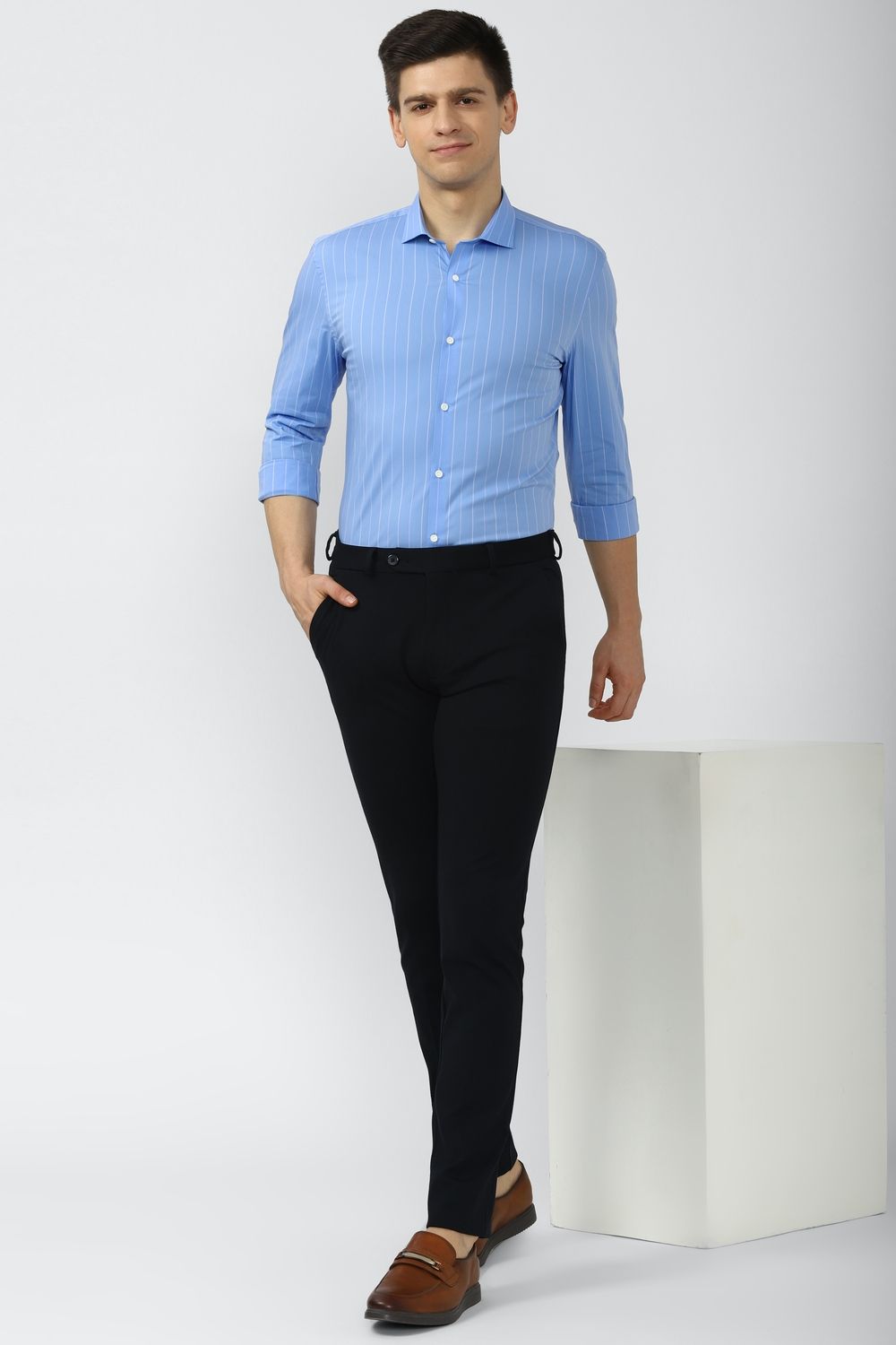 Men Blue Athletic Fit Formal Full Sleeves Formal Shirt