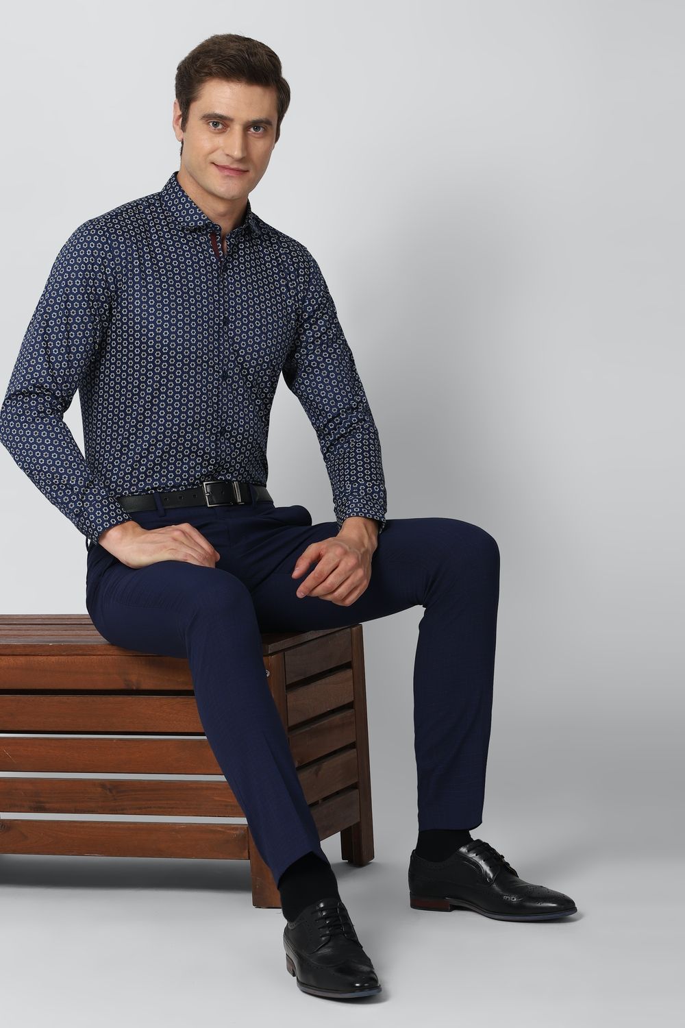 Men Navy Slim Fit Formal Full Sleeves Formal Shirt
