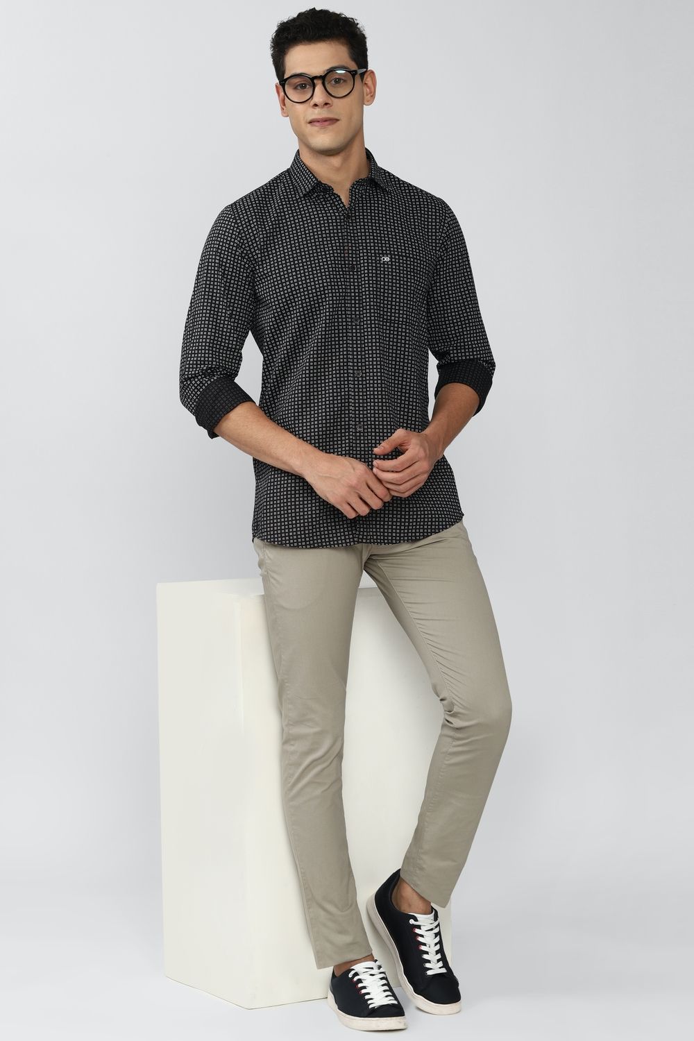 Men Black Slim Fit Print Full Sleeves Casual Shirt