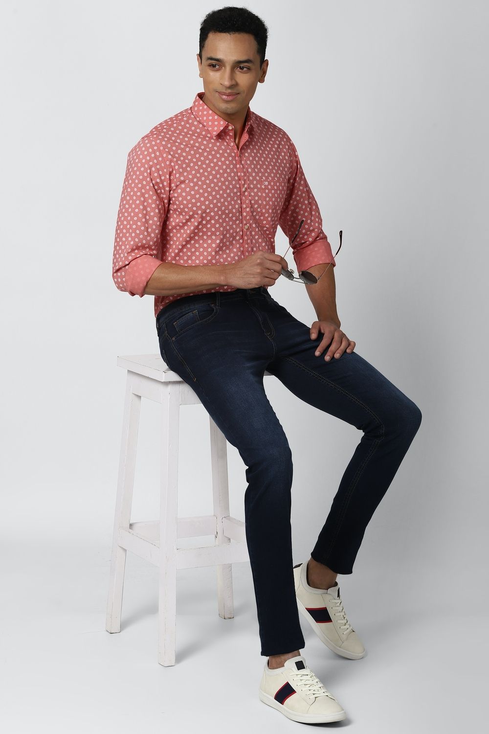 Men Pink Slim Fit Print Full Sleeves Casual Shirt