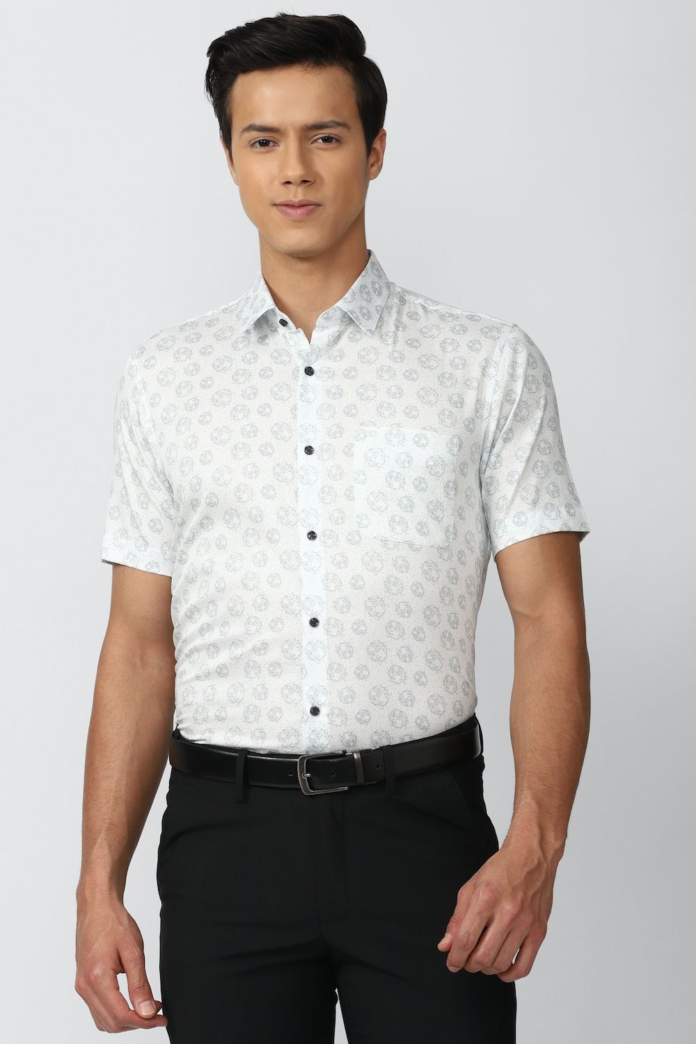 Men White Regular Fit Formal Half Sleeves Formal Shirt