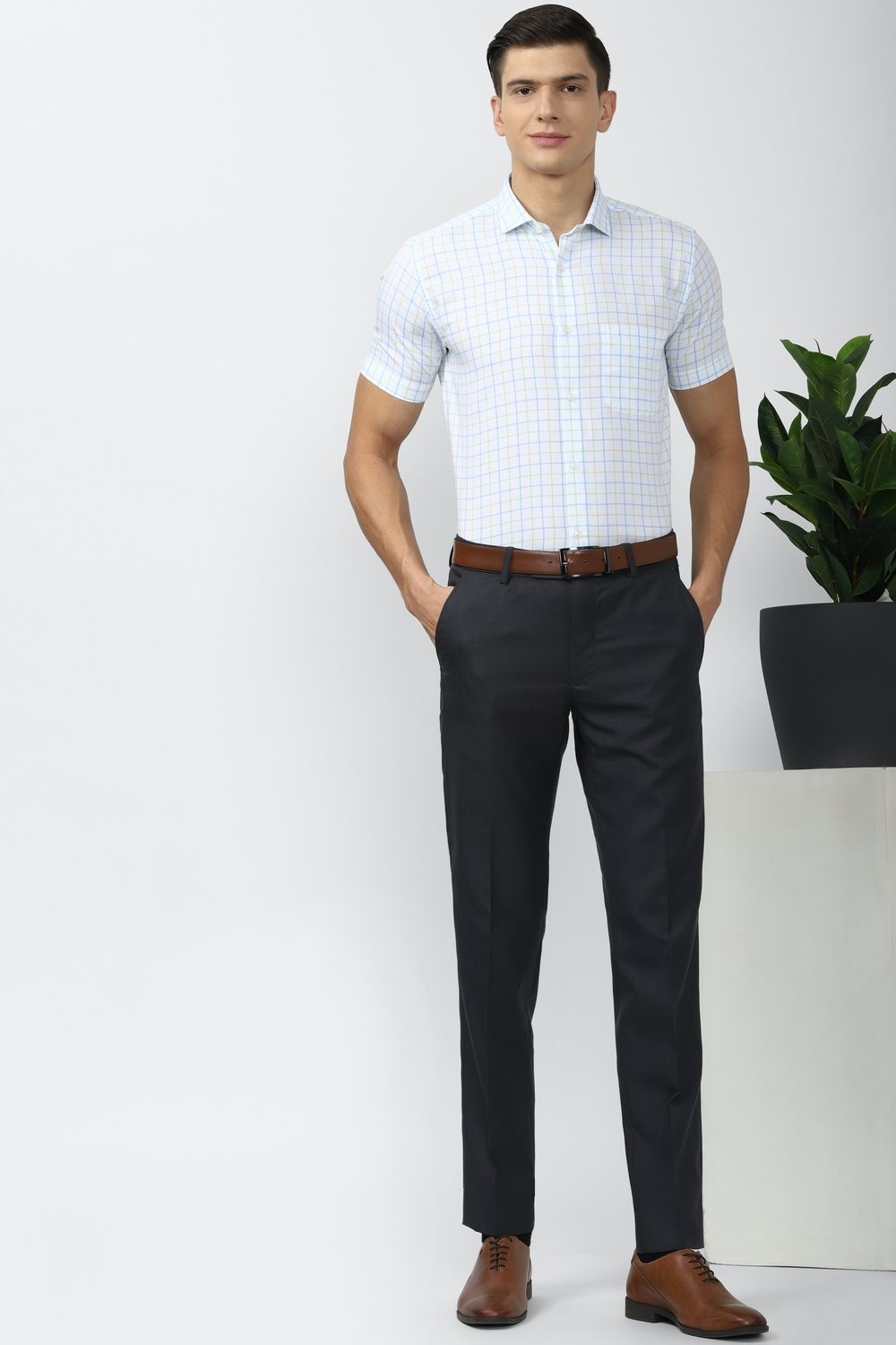 Men Blue Slim Fit Formal Half Sleeves Formal Shirt