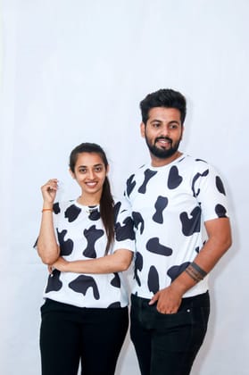 Men & Women's Cotton Crew Neck Half- Sleeve Regular Fit Unisex T-Shirt Men & Women's Cotton Crew Neck Half- Sleeve Regular Fit Unisex T-Shirt