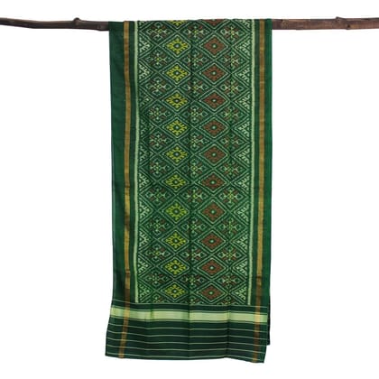 Garvi Gurjari (A Gujarat Govt Enterprise Green Shaded Handloom Single Ikat Patola Silk Stole (GGCSIPSS19) Garvi Gurjari (A Gujarat Govt Enterprise Green Shaded Handloom Single Ikat Patola Silk Stole (GGCSIPSS19)