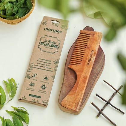 Marmee Oil-Treated Neem Wood Comb with Handle – Herbal Infused for Healthy Hair & Scalp