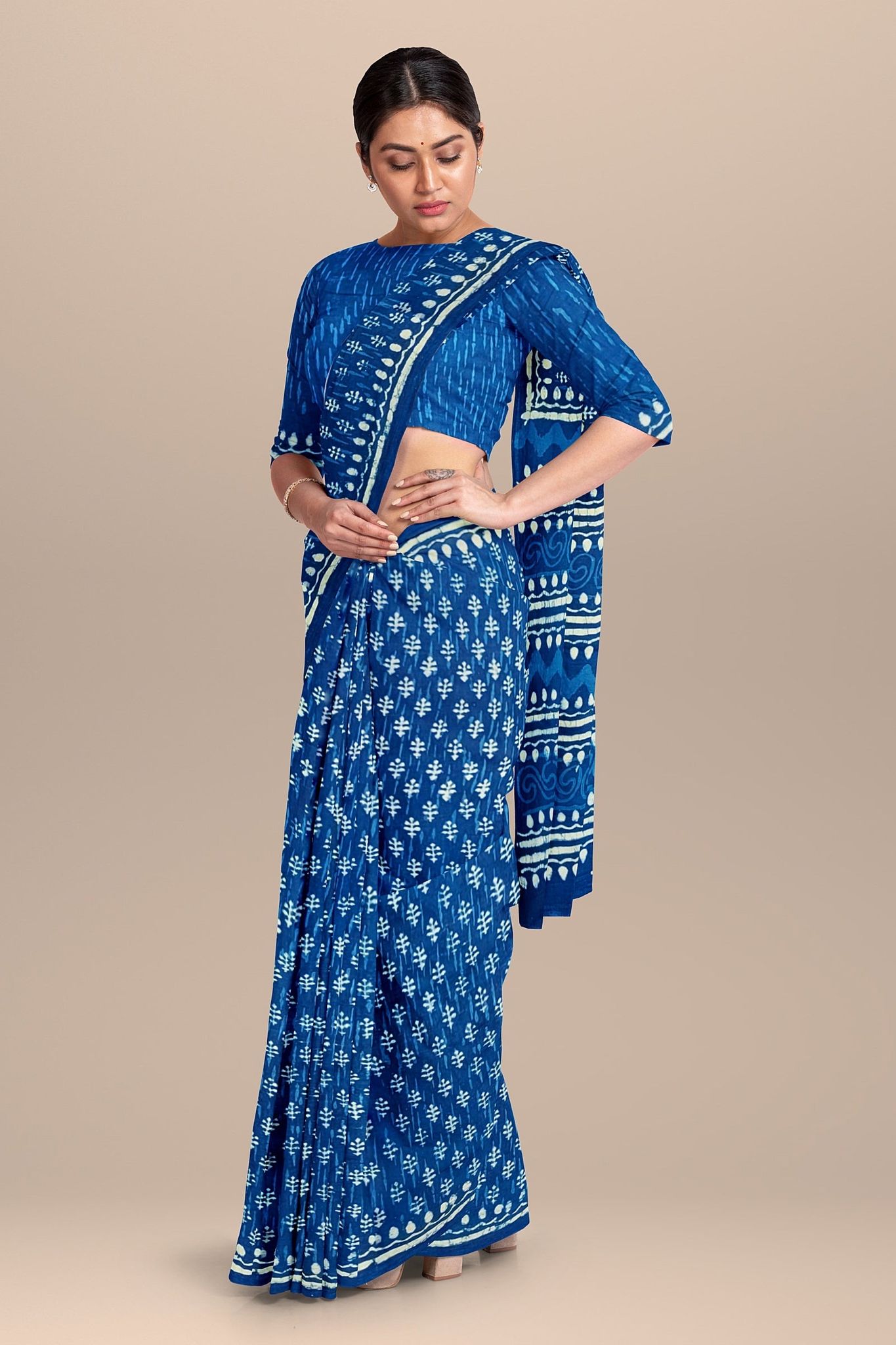 Indigo Floral Pattern Hand Block Print Daboo Malmal Cotton Saree SKU-BS10167