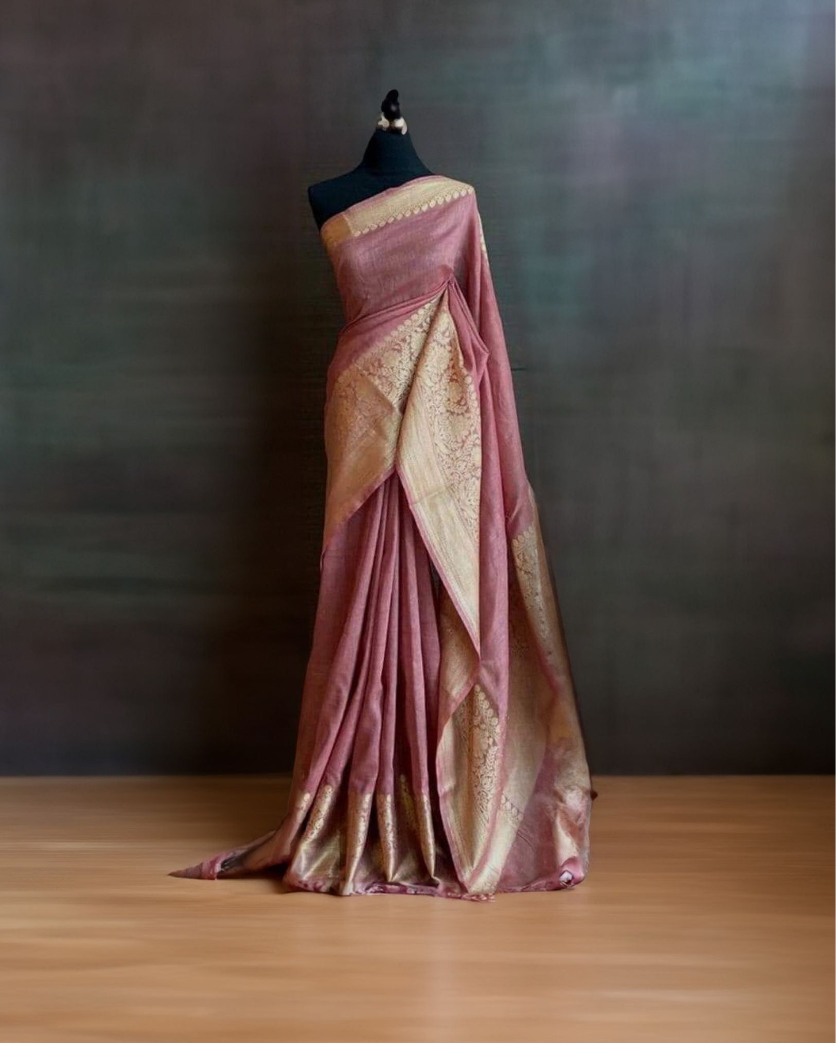 Silk Linen Weaving Design Jacquard Handloom Pink Saree with Running Blouse-2363