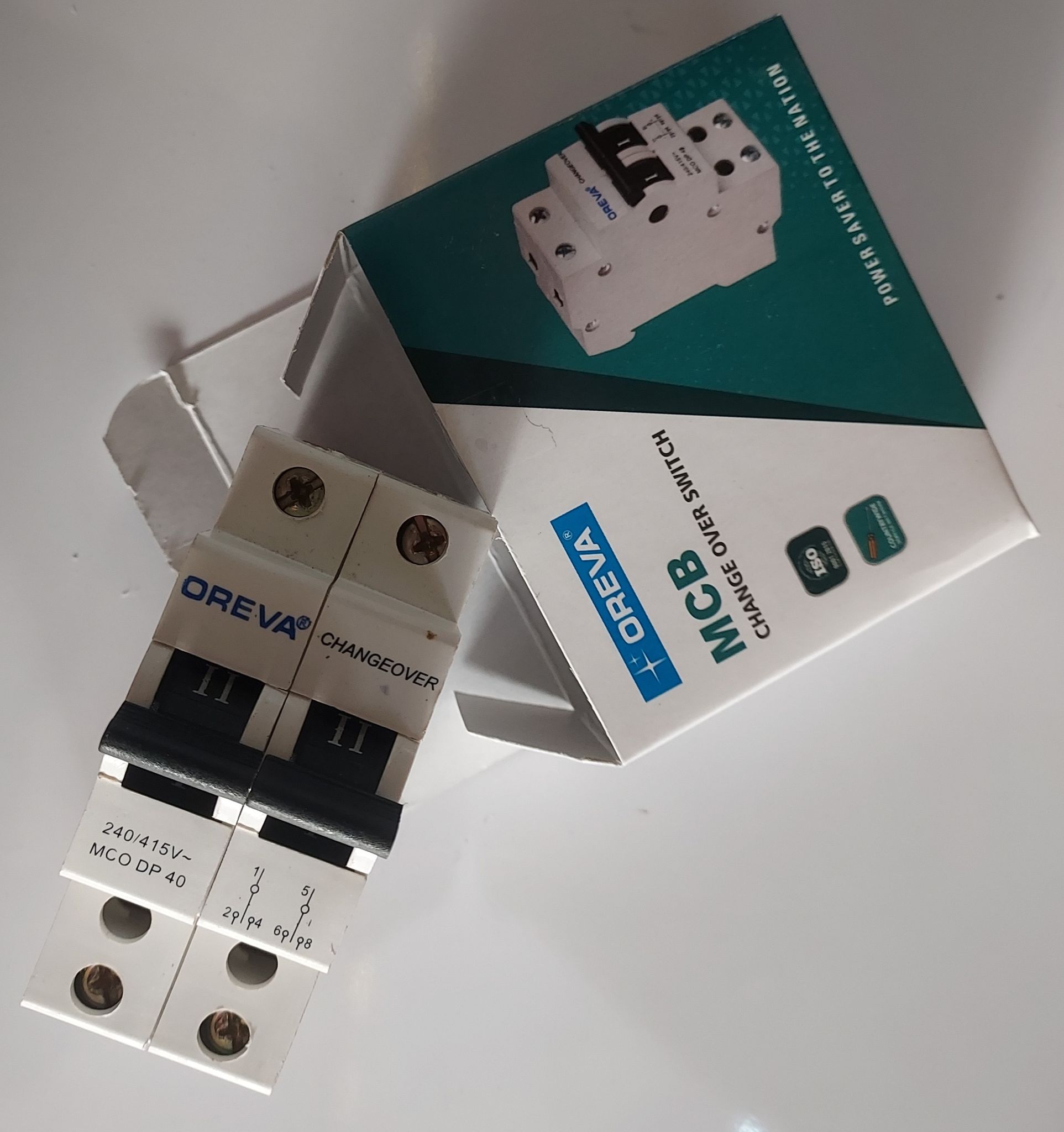 OREVA 40 AMPERE DOUBLE POLE MCB CHANGE OVER SWITCH 240/415 VOLTS ISO CERTIFIED (GIFT INSIDE)