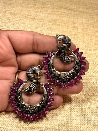 Glamvila Peacock Design Chandbali