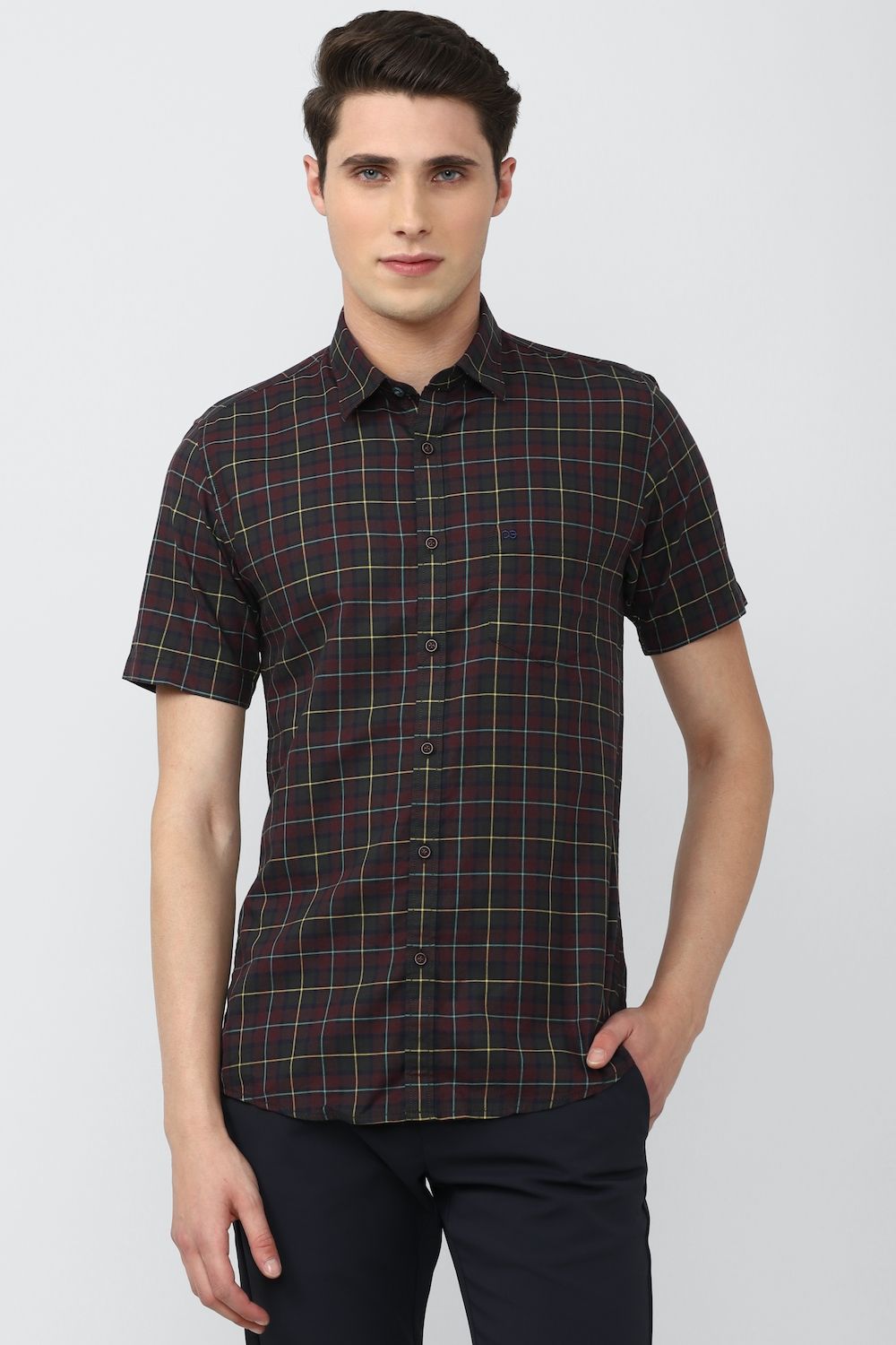 Men Black Slim Fit Check Half Sleeves Casual Shirt