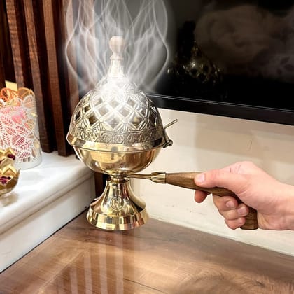 Brass Loban Burner Home Purifying Brass Dhoop Dani Bakhoor Holder Table Incense Burner with Wooden Handle for Home Decoration. (7 INCH)