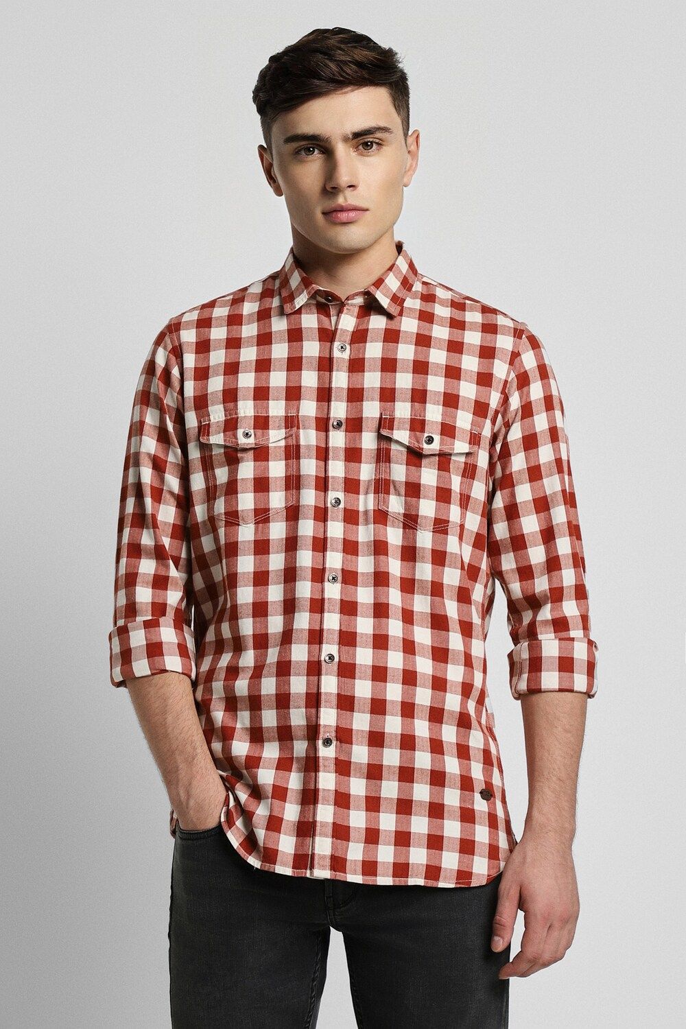 Men Red Slim Fit Check Full Sleeves Casual Shirt