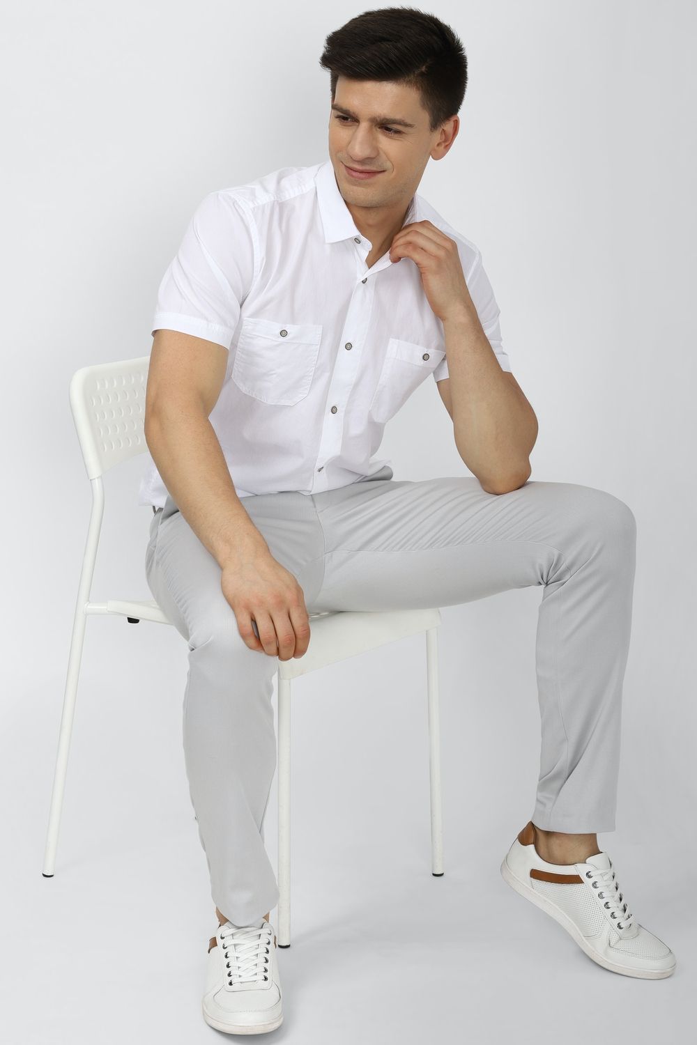 Men White Super Slim Fit Solid Half Sleeves Casual Shirt