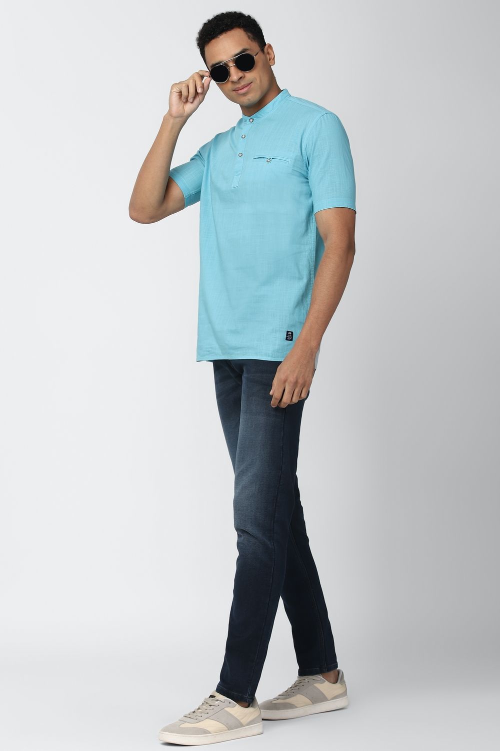 Men Green Slim Fit Textured Half Sleeves Casual Shirt