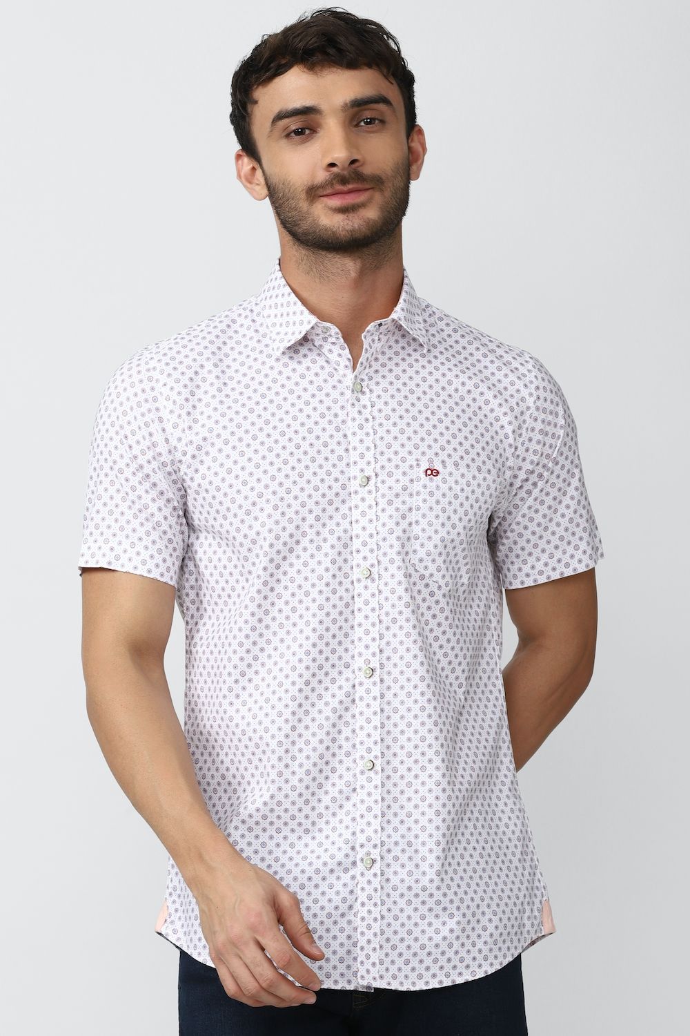 Men White Slim Fit Print Half Sleeves Casual Shirt