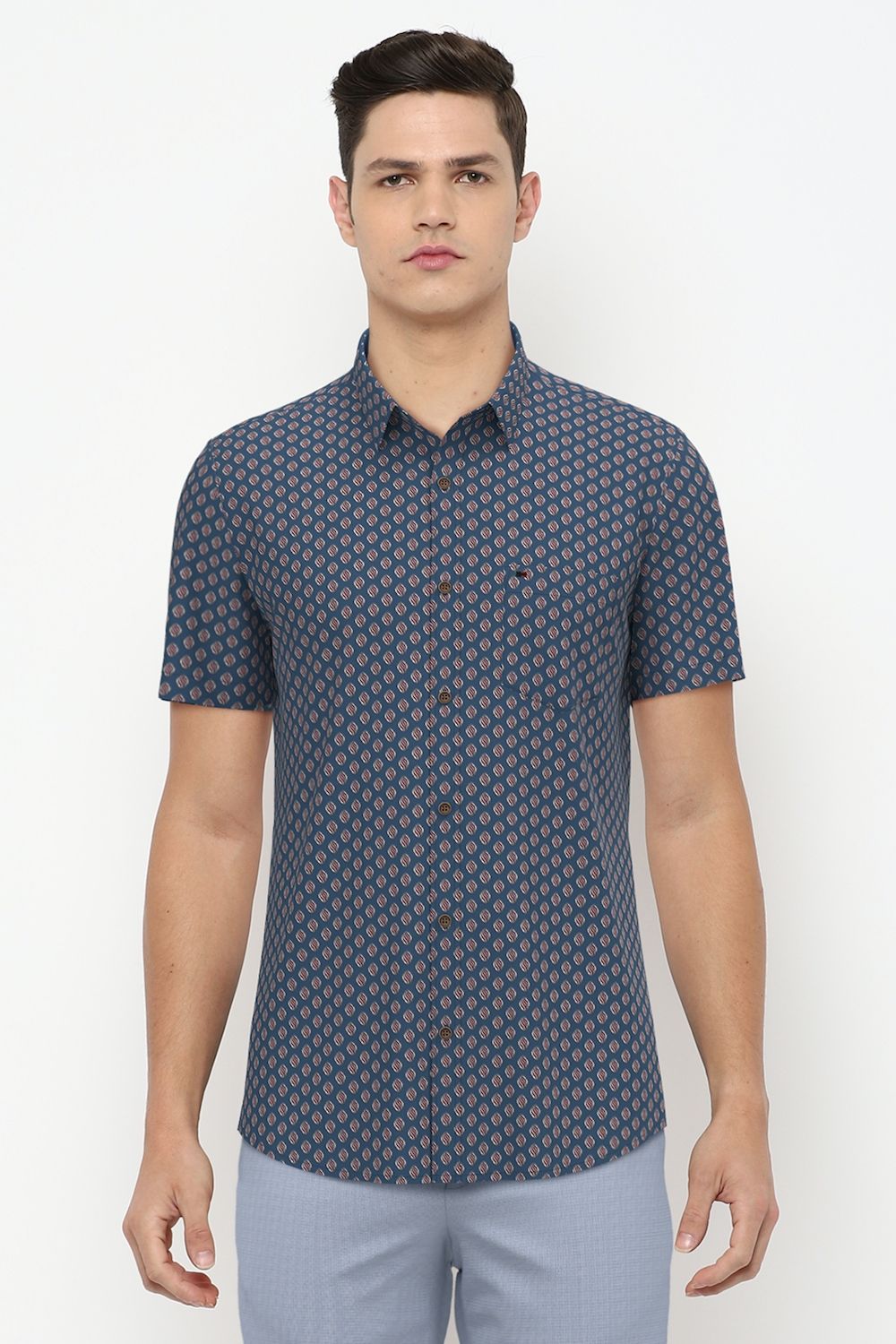 Men Blue Slim Fit Print Half Sleeves Casual Shirt