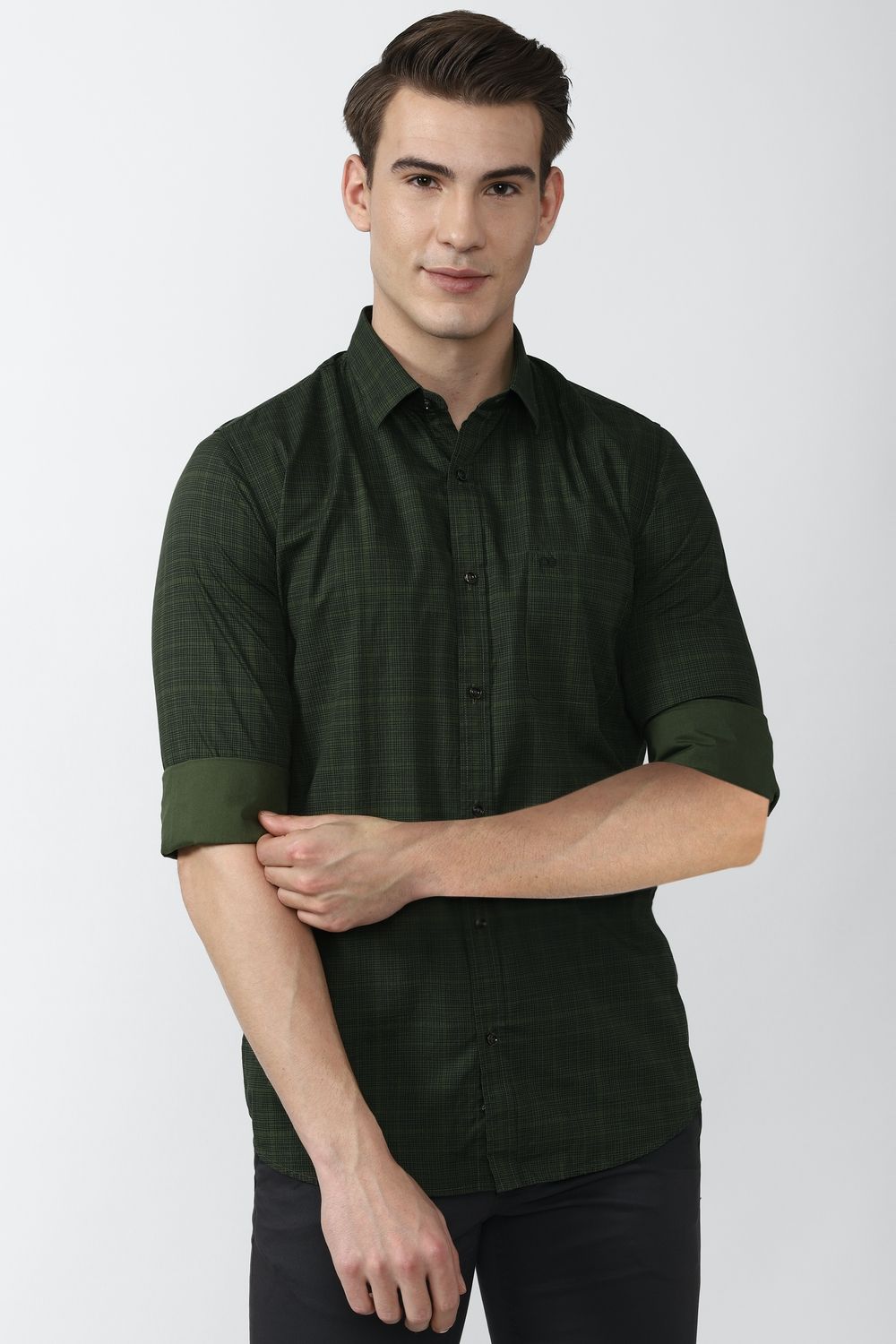 Men Green Slim Fit Solid Full Sleeves Casual Shirt