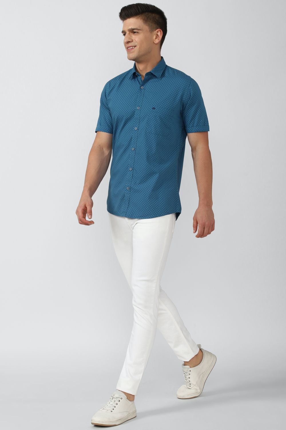 Men Blue Slim Fit Print Half Sleeves Casual Shirt