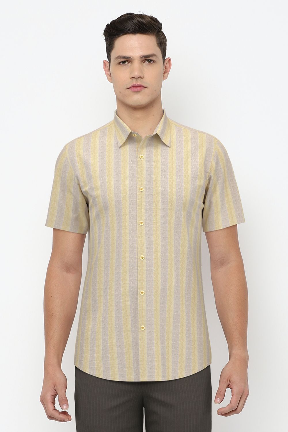 Men Yellow Slim Fit Stripe Half Sleeves Casual Shirt