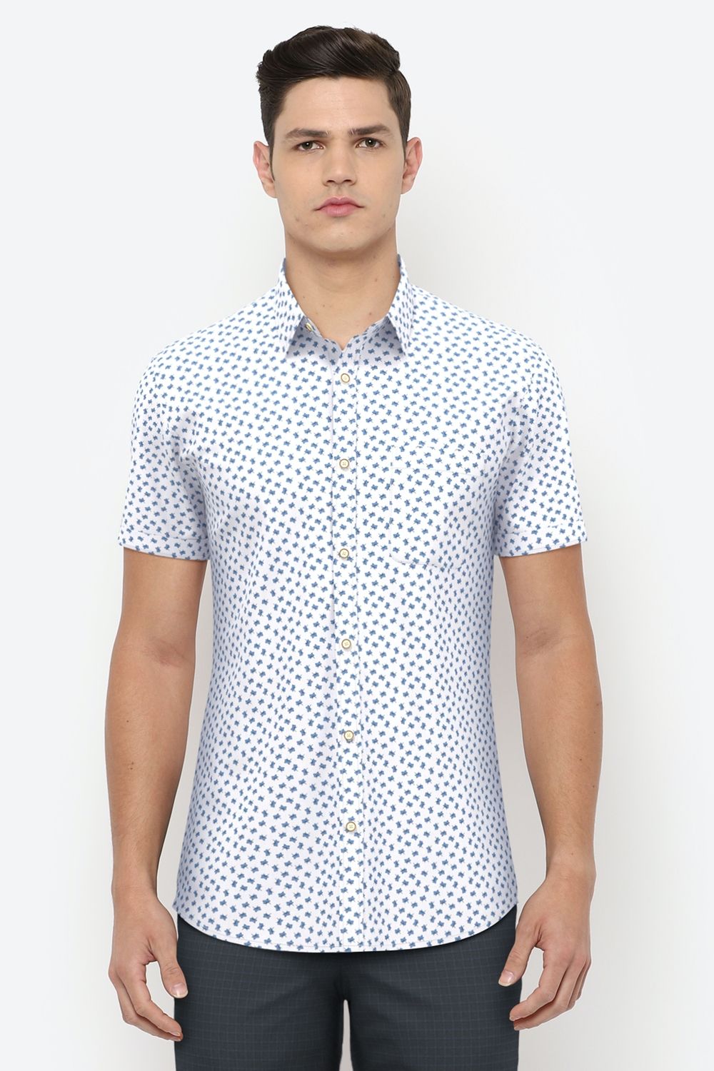 Men Blue Slim Fit Print Half Sleeves Casual Shirt