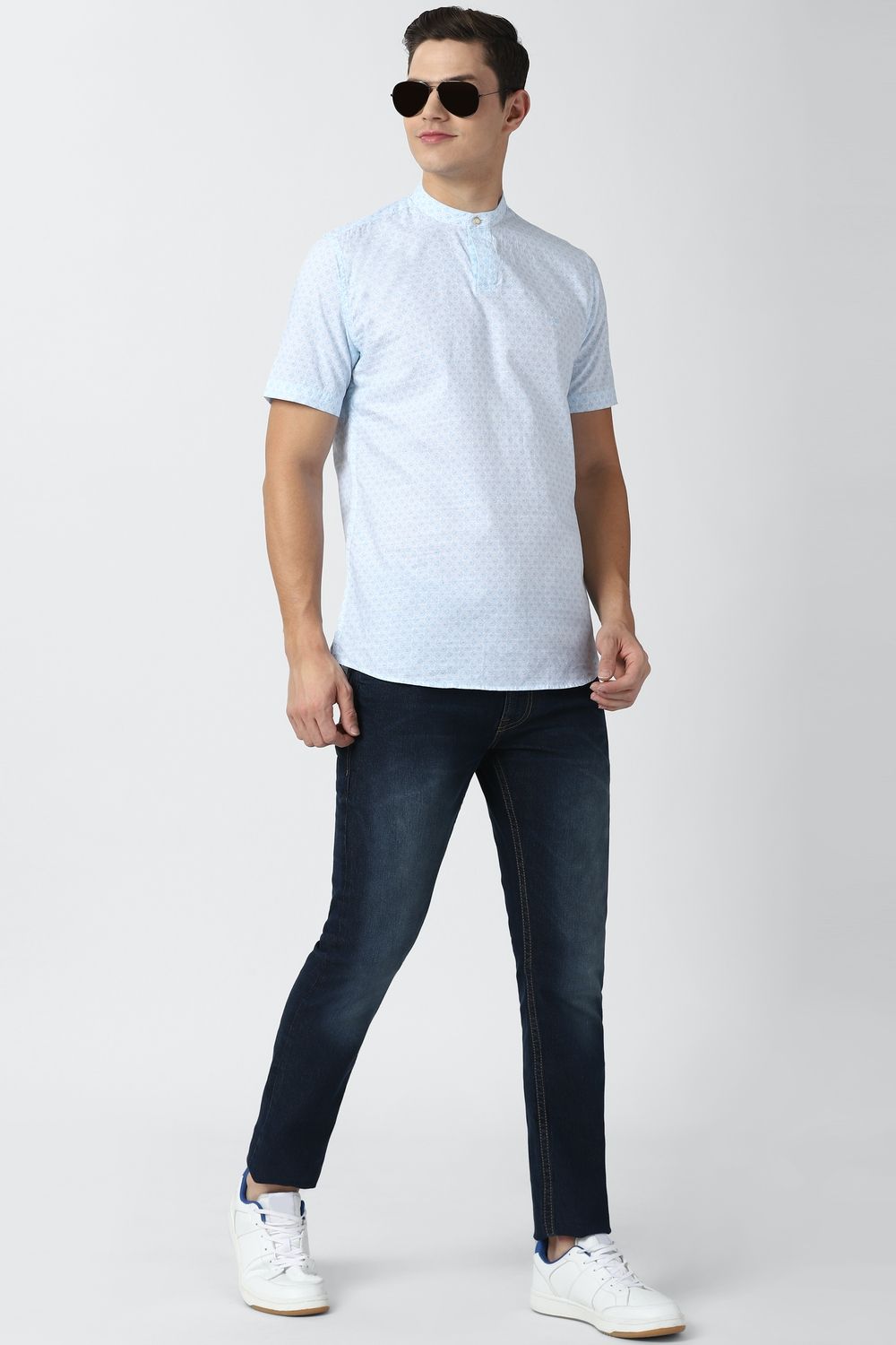 Men Blue Slim Fit Print Half Sleeves Casual Shirt