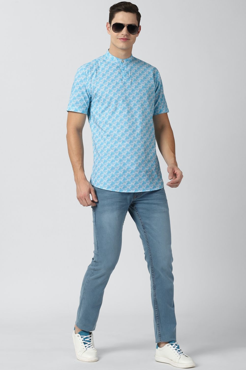 Men Blue Slim Fit Print Half Sleeves Casual Shirt