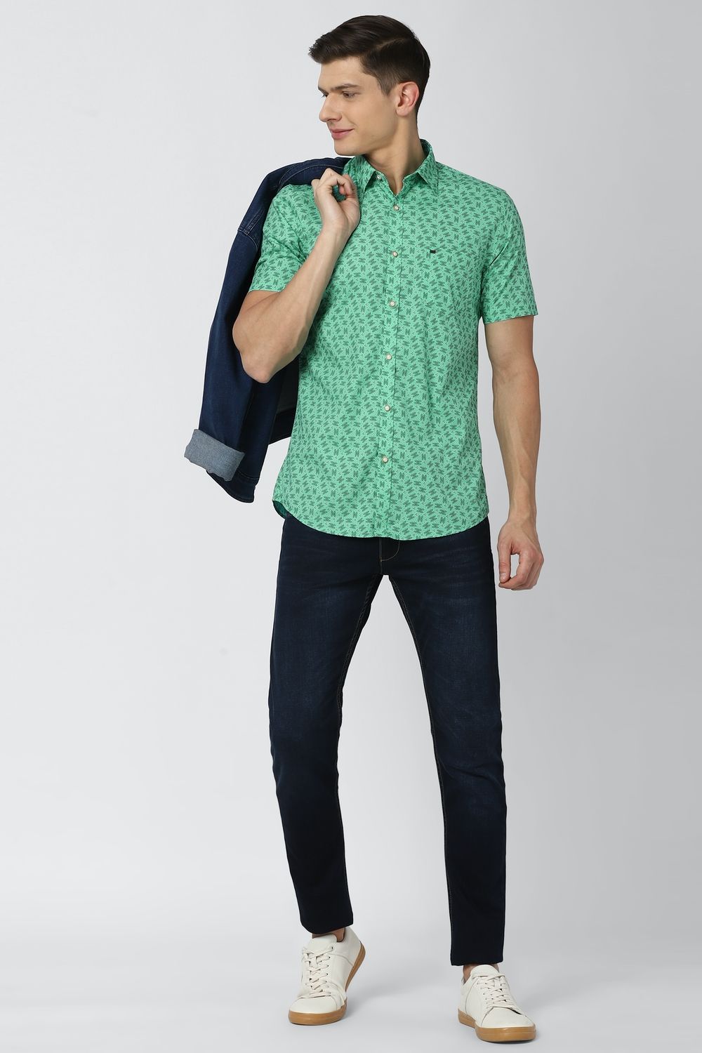 Men Green Slim Fit Print Half Sleeves Casual Shirt